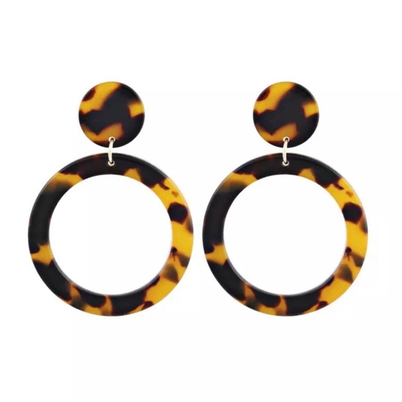 HOST PICK 💕 3 for $27 ❤️ Tortoise drop earrings - Picture 1 of 2